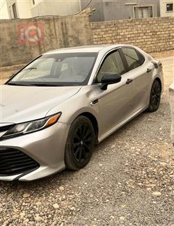 تۆیۆتا کامری